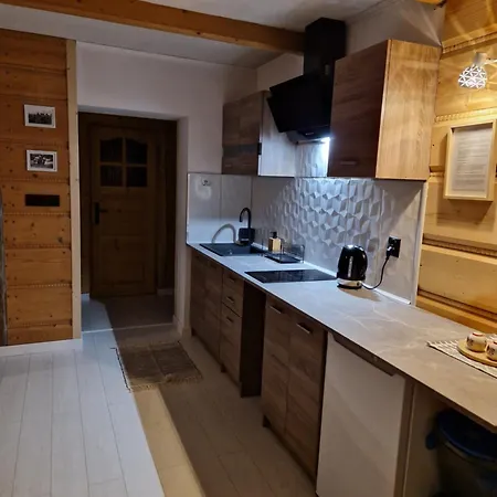 Apartament Leo * Ciche Male