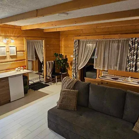 Apartament Leo Apartment *